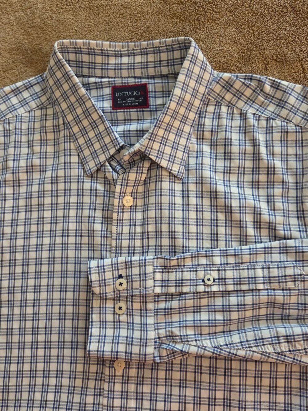 UNTUCKIT Shirt Mens L Blue White Plaid Long Sleeve Button Up Performance Stretch